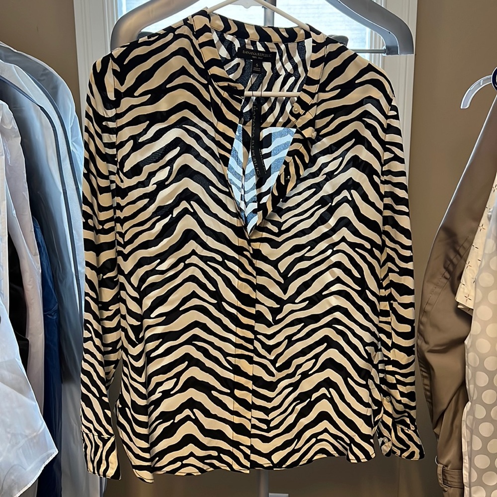 Banana republic silk shirt